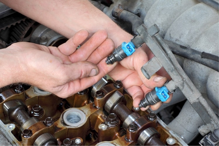 howtocleanfuelinjector min