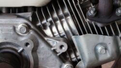 Lawn Mower Carburetor : When and How to Clean